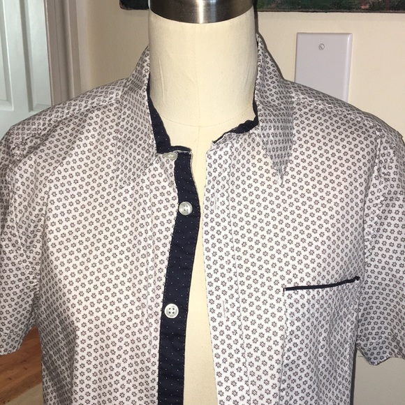 Button down blouse - Picture 3 of 9